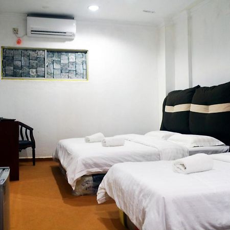Warisan Family Inn Semporna Ngoại thất bức ảnh
