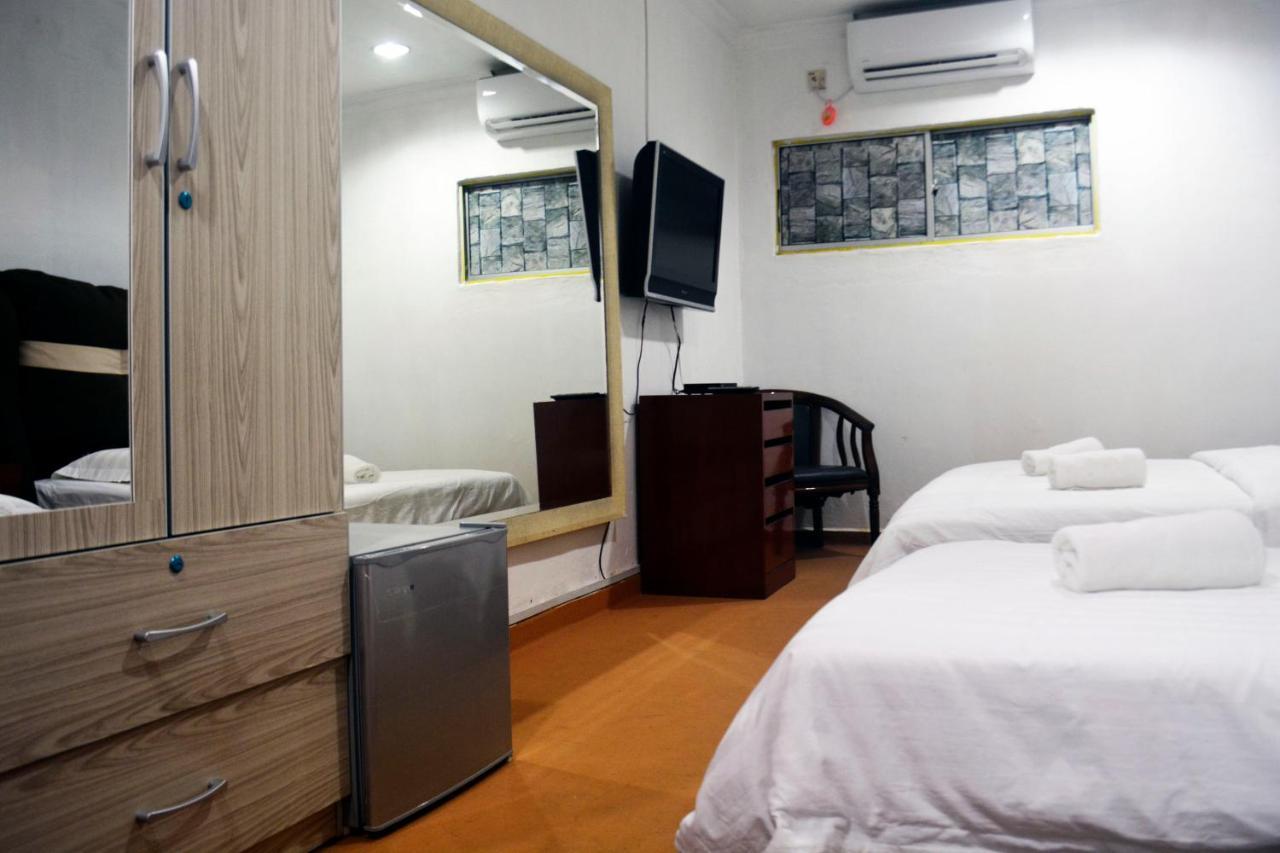Warisan Family Inn Semporna Ngoại thất bức ảnh