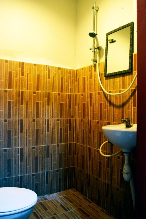 Warisan Family Inn Semporna Ngoại thất bức ảnh