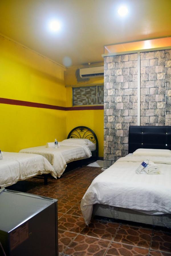 Warisan Family Inn Semporna Ngoại thất bức ảnh
