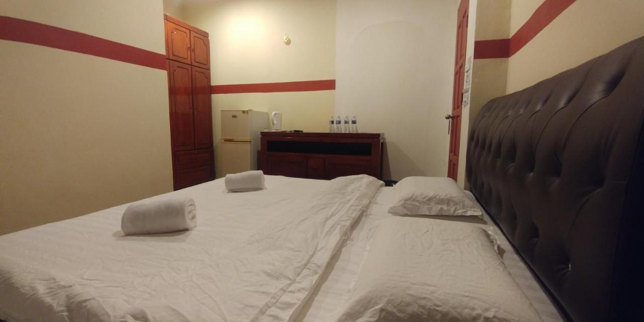 Warisan Family Inn Semporna Ngoại thất bức ảnh