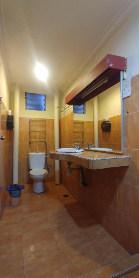 Warisan Family Inn Semporna Ngoại thất bức ảnh